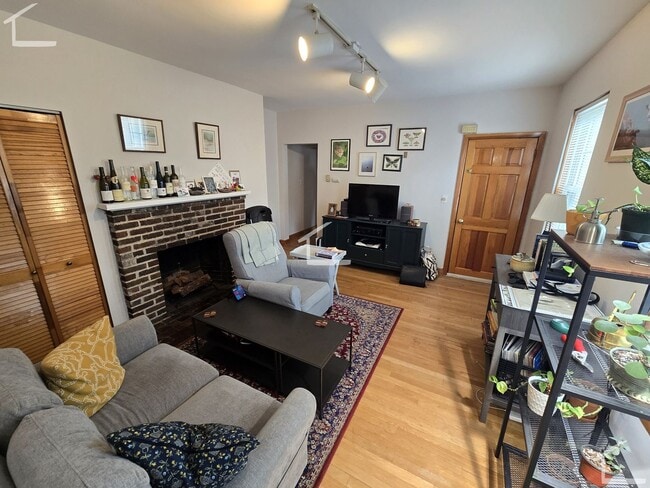 Building Photo - Very Nice 1 bed in Watertown