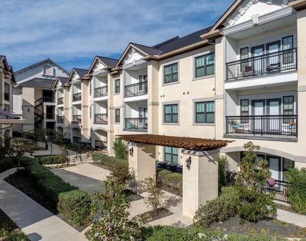 Photo - 200 Maple Ln Unit 1201