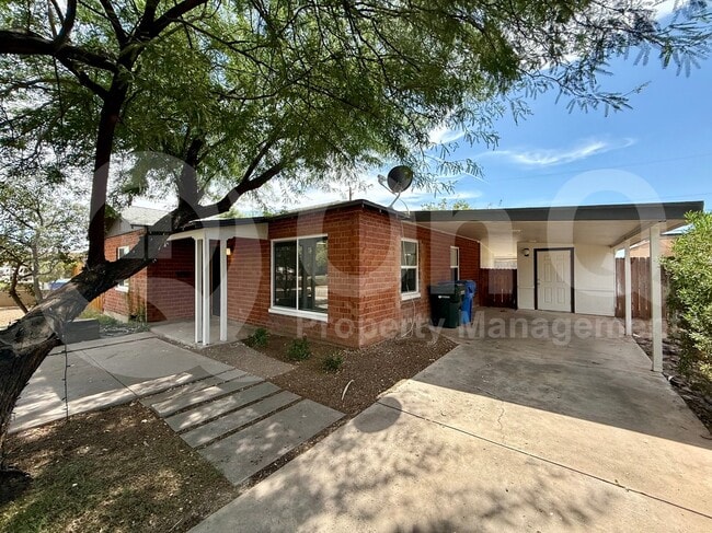Building Photo - 4020 N 33rd St Rental