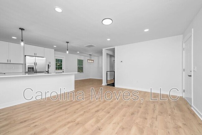 Photo - 10 Valley View Dr