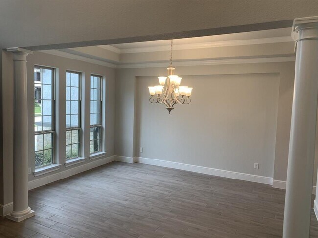 Photo - 6627 Tarrion Bay Ln