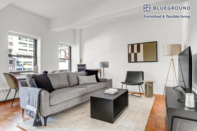 Building Photo - 360 W 34th St. Rental