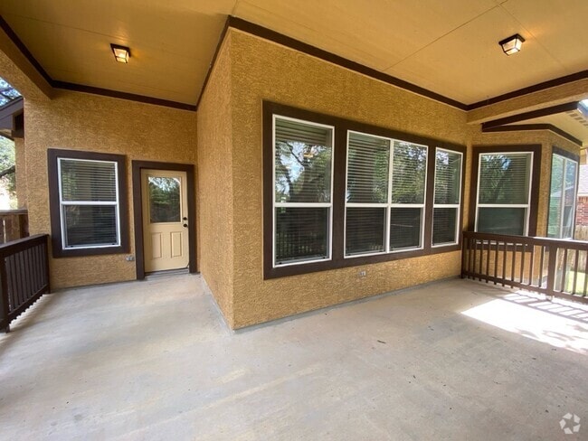 Building Photo - July Move-In Special Rental