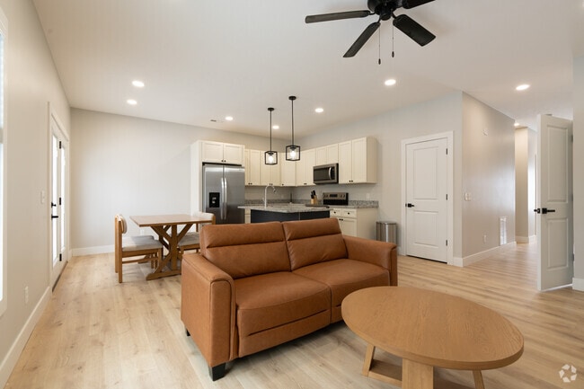 3BR, 2.5BA - 1,460SF - Living Room