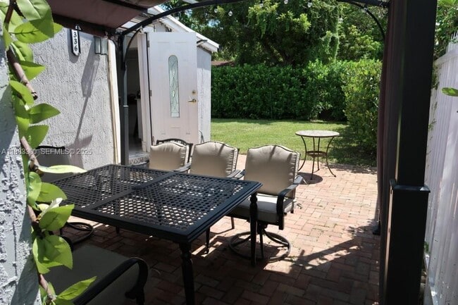 Photo - 1336 NW 38th St Unit 2