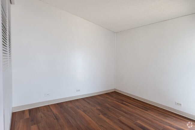Building Photo - Queens Villa 1bd/1ba/1parking Rental