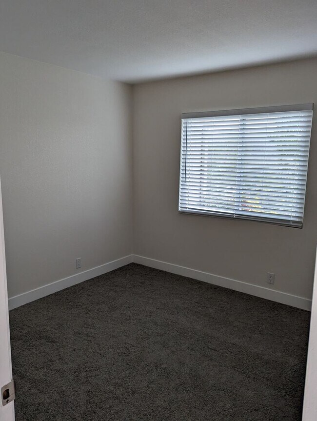 Fully Upgraded 3 Bed/2 Bath Condo Poway Condo for Rent in Poway, CA