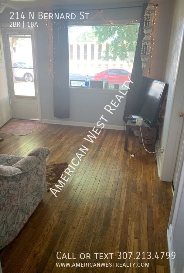 Photo - 214 N Bernard St