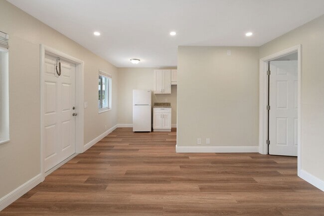 Photo - Newly Renovated spacious one bedroom one b... Unidad 15