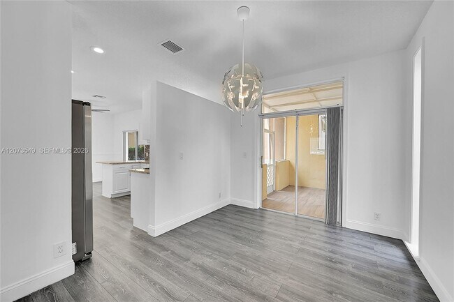 11201 Lakeview Dr