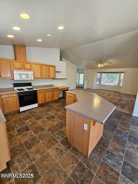 Photo - 2399 Albatross Way