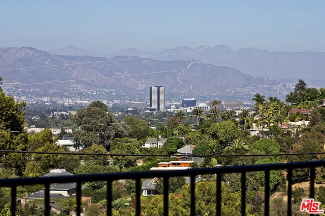 Photo - 3712 Berry Dr