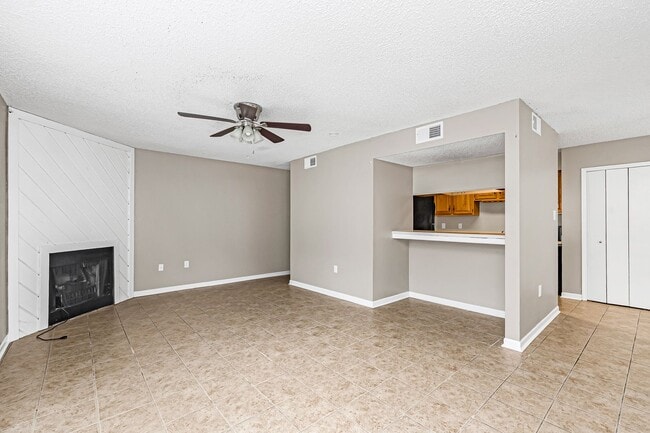 Photo - 2 Bedroom Townhouse on LSU Bus Route