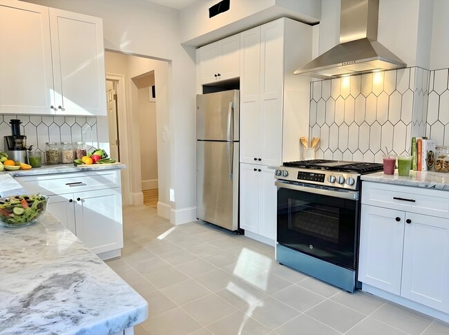 Photo - 38 Washburn St Unidad 3