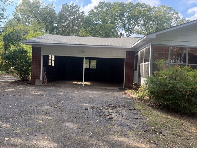 Photo - ComingSoon! 3 bedroom 2 bathroom home loca...