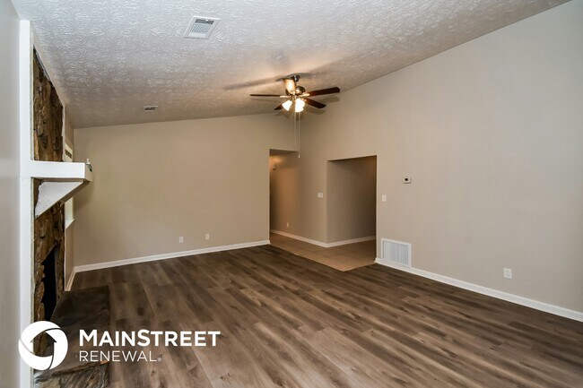 Photo - 263 Independence Dr