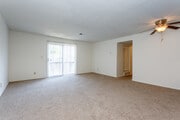 2BR, 1.5BA - 1000 SF