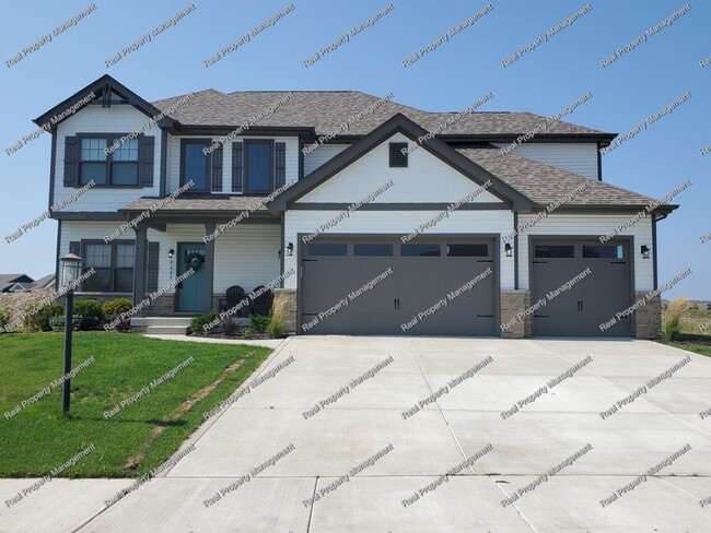 Gorgeous Custom Built Dyer 4 Bedroom - Gorgeous Custom Built Dyer 4 Bedroom Casa