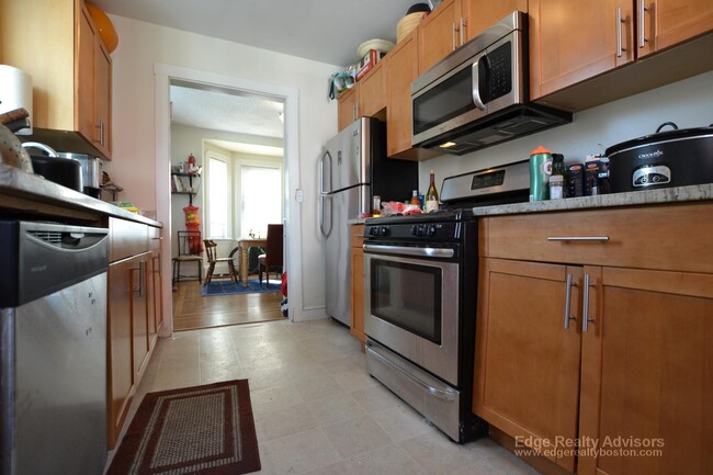Building Photo - 5 Murdock Ter Unit 1 Rental
