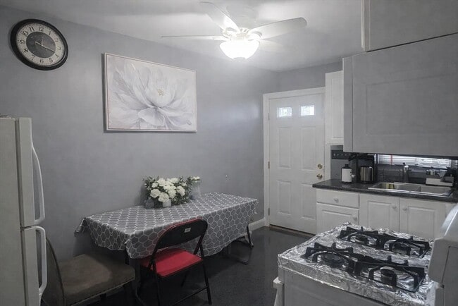 Photo - 412-414 Ferry St Unit 3