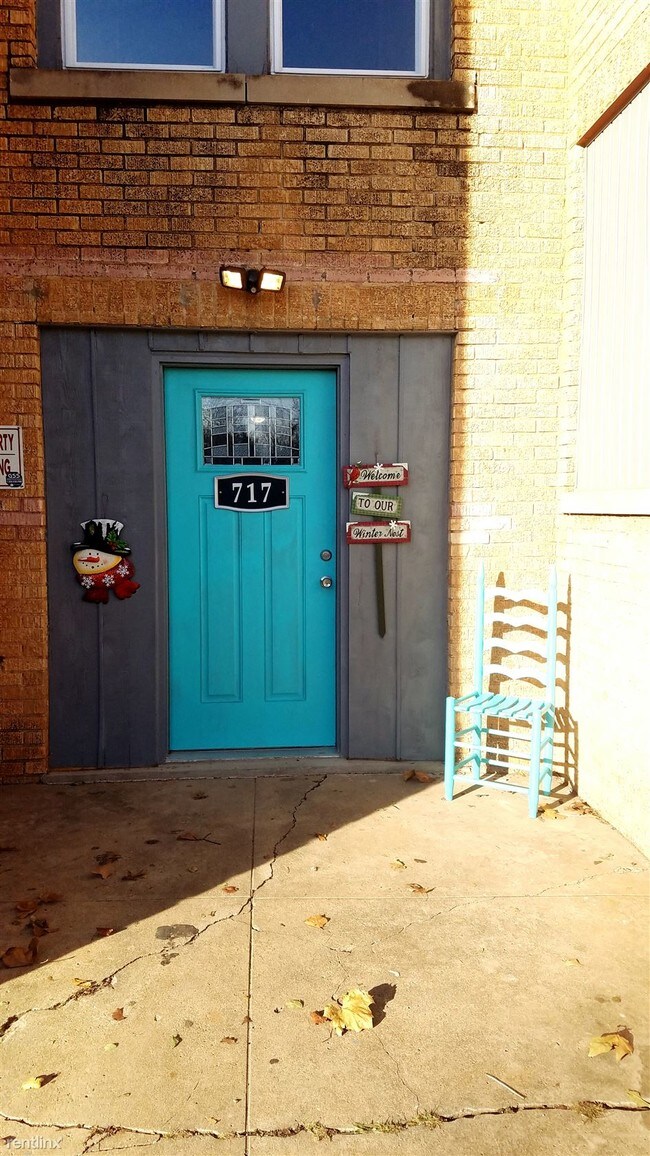 Photo - 717 Culbertson Dr