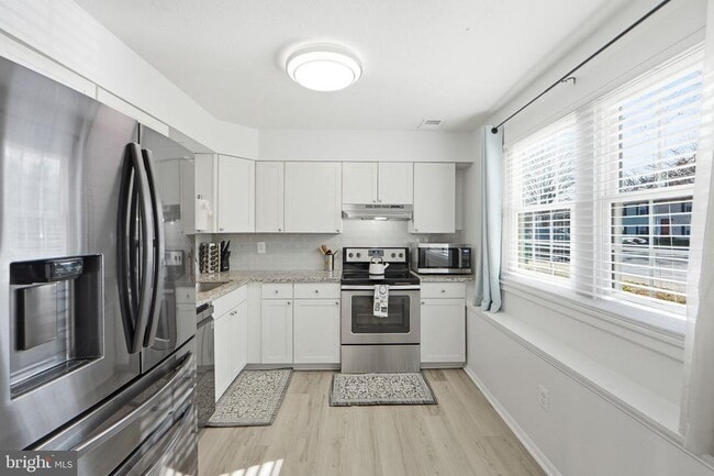 Photo - 1013 Copperfield Ct