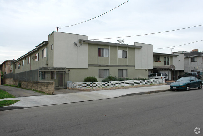 Building Photo - Hermitage Court Rental