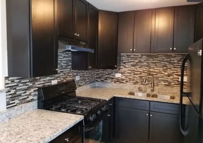 Building Photo - 5335 w Race Unit 1