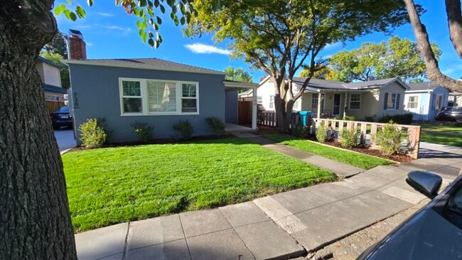 740 Locust - 740 Locust St