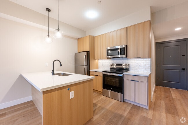 1BR, 1BA - 731SF - Kitchen