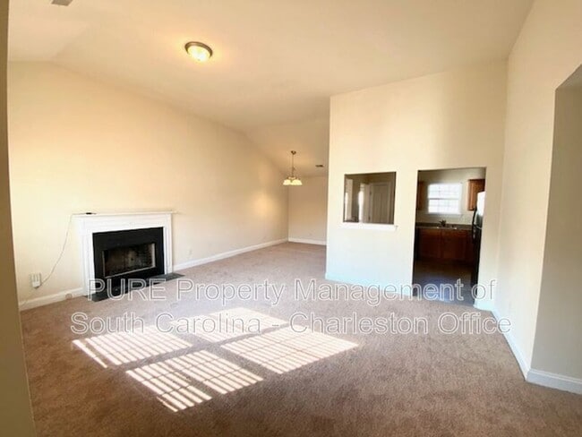 229 Equinox Cir