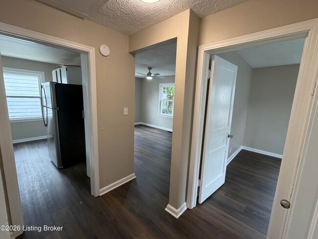 Photo - 1006 Navaho Pl