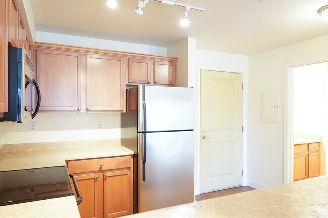 Building Photo - Forest Hills Estates