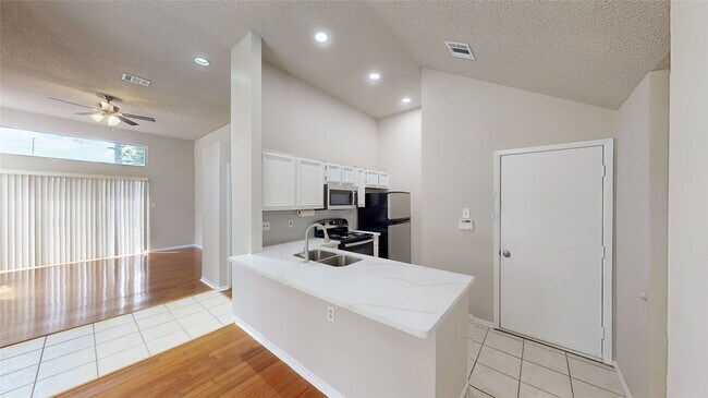 Photo - 3303 Golden Trails Dr Unit 101