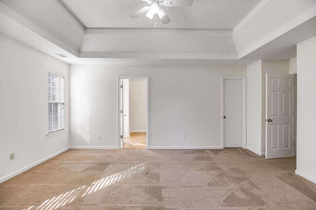 Photo - 6968 Foxmoor Way