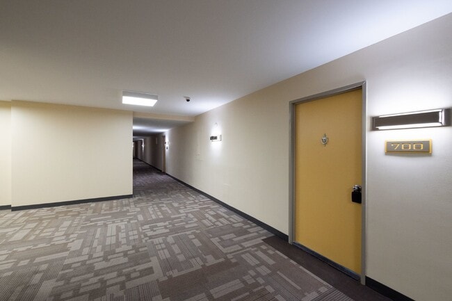 Photo - 4600 Duke St Unit 700