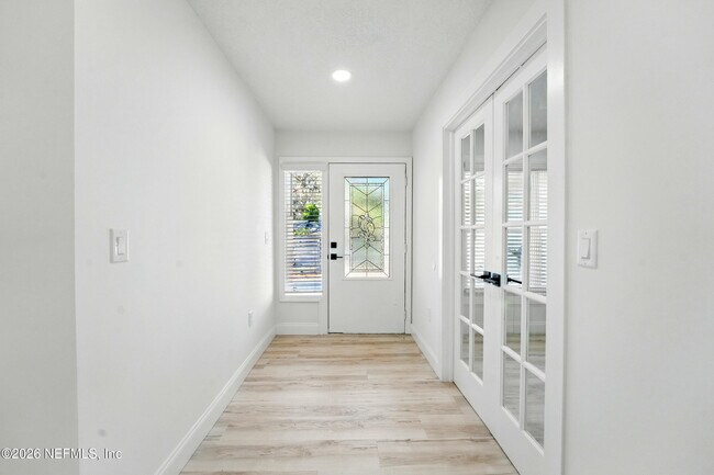 Photo - 2915 Holly Bay Rd