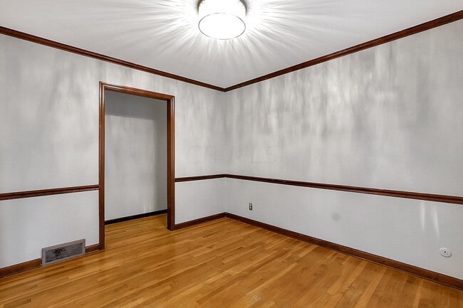 Photo - 4959 Woodbriar Pl