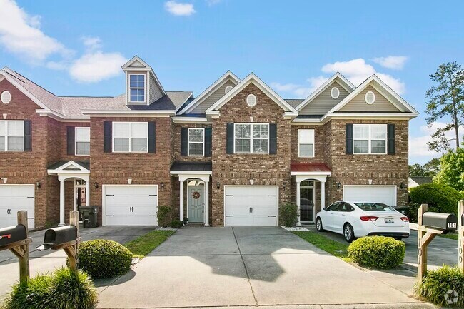 Building Photo - 102 Lamplighter Ln Rental