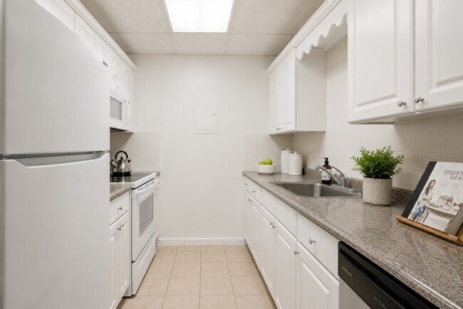 Photo - 50-56-56 Broadlawn Park Unit 414