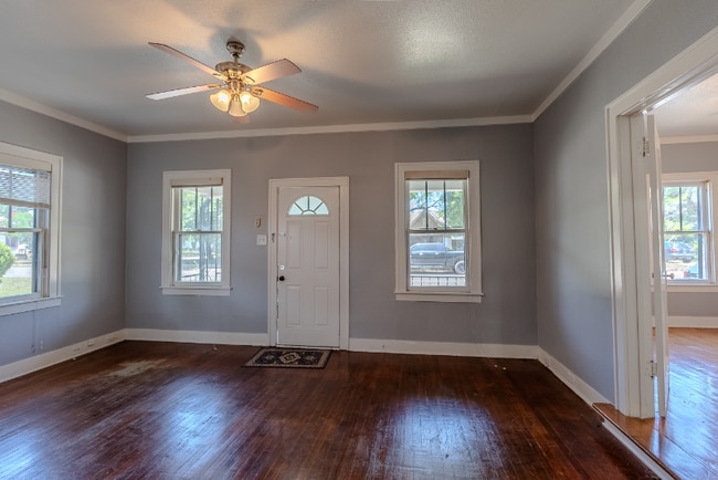 Photo - 834 Cottonwood Ave