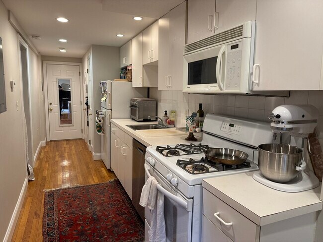 Photo - 29 Myrtle St Unit B