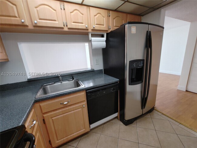 Photo - 11800 SW 18th St Unit 512-4