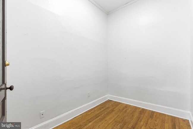 Photo - 105 N Loudoun St Unit 1