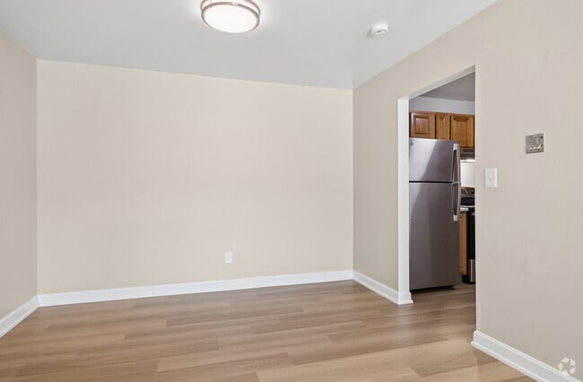 2BR, 1BA - 950SF - Dining Room