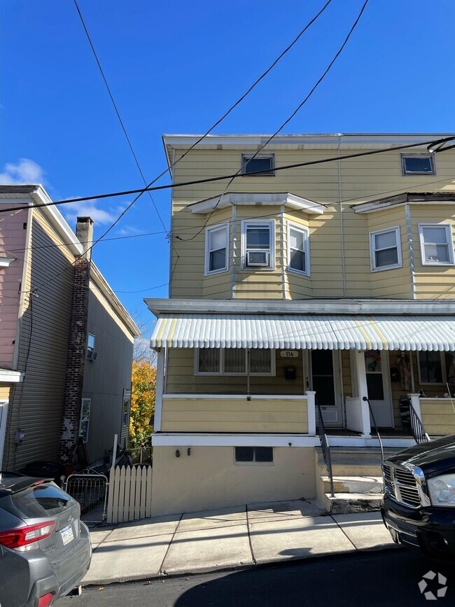Building Photo - 114 6th St Rental