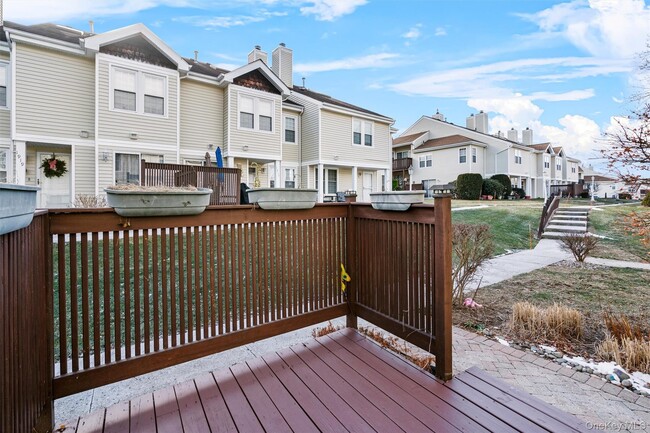 Photo - 1818 Whispering Hills Dr