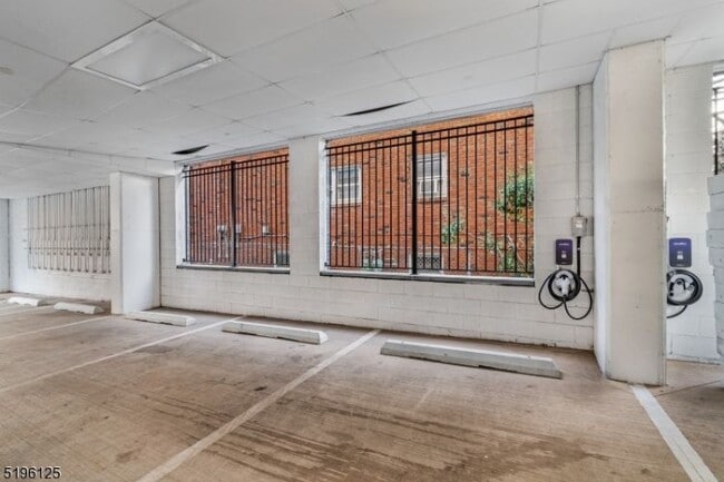 Photo - 44 W Price St Unit 311