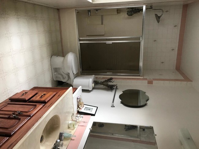 bath - 4279 Madison Ave Unit Madison Avenue