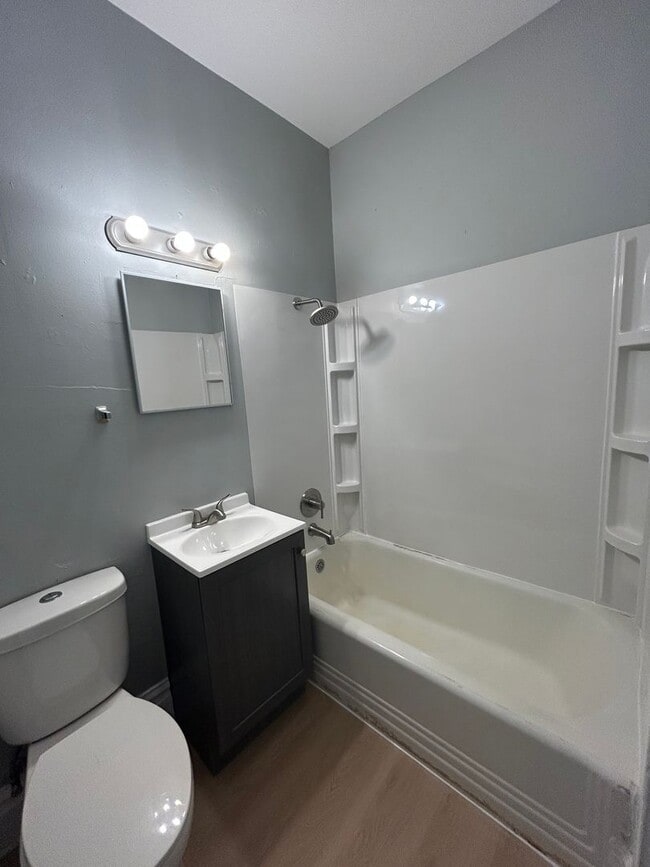 Photo - 6800 Sheridan Rd Unit #4